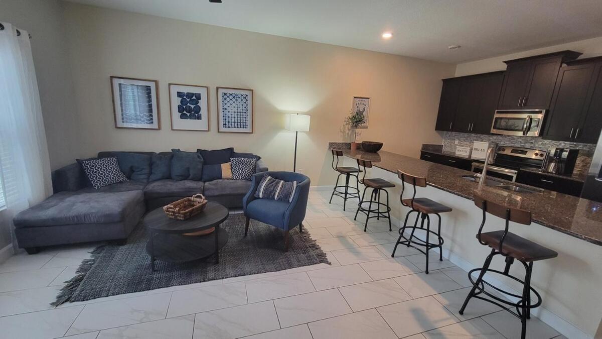 4 Bedroom Private Lakefront Town At Storey Near World Parks Appartement Kissimmee