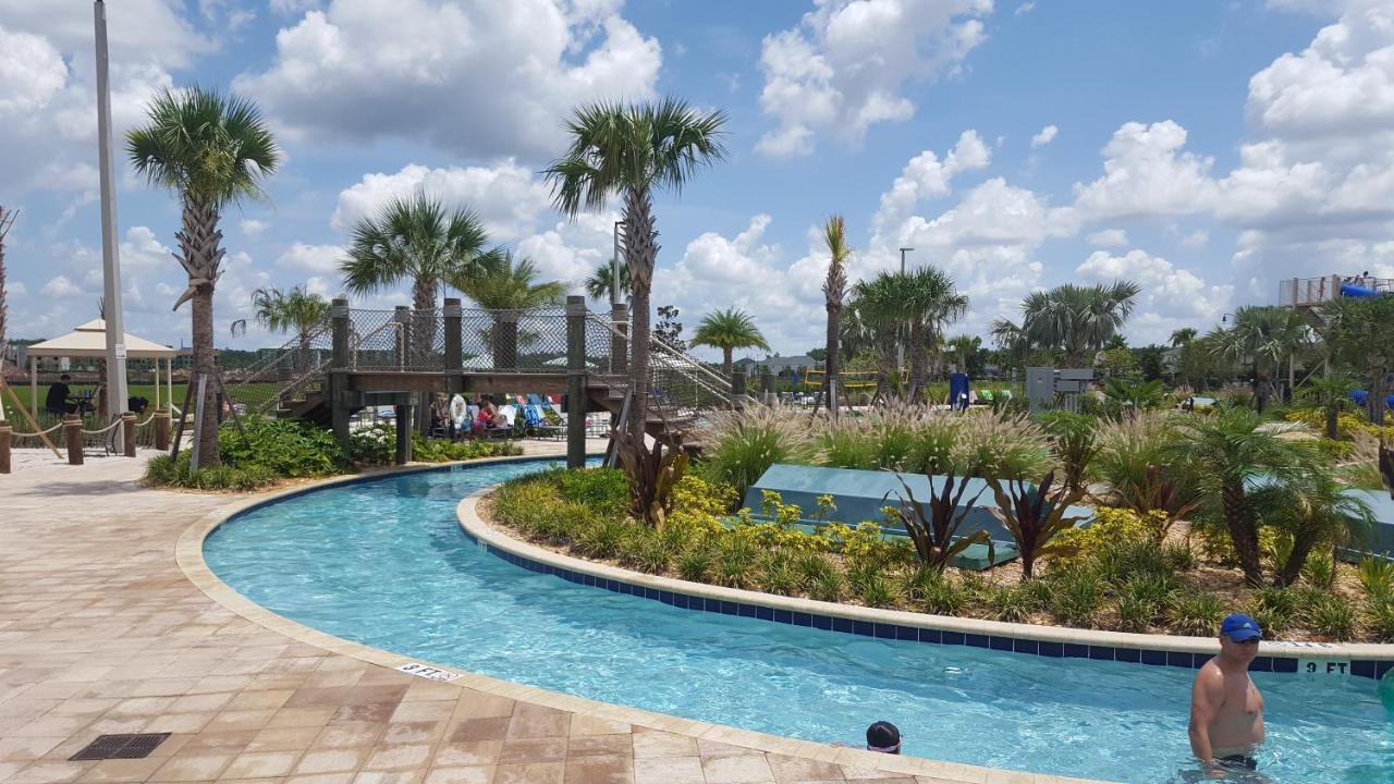 Appartement 4 Bedroom Private Lakefront Town At Storey Near World Parks
